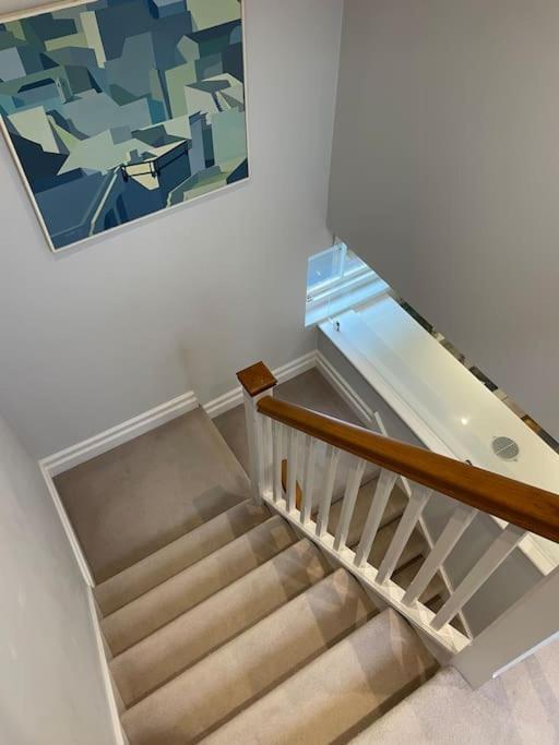 Charming & Cosy Town Centre Home With Parking Guildford Dış mekan fotoğraf